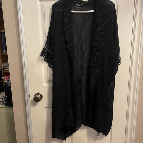 Eclipse Black Lace Edged Kimono, NWT - Picture 5 of 10